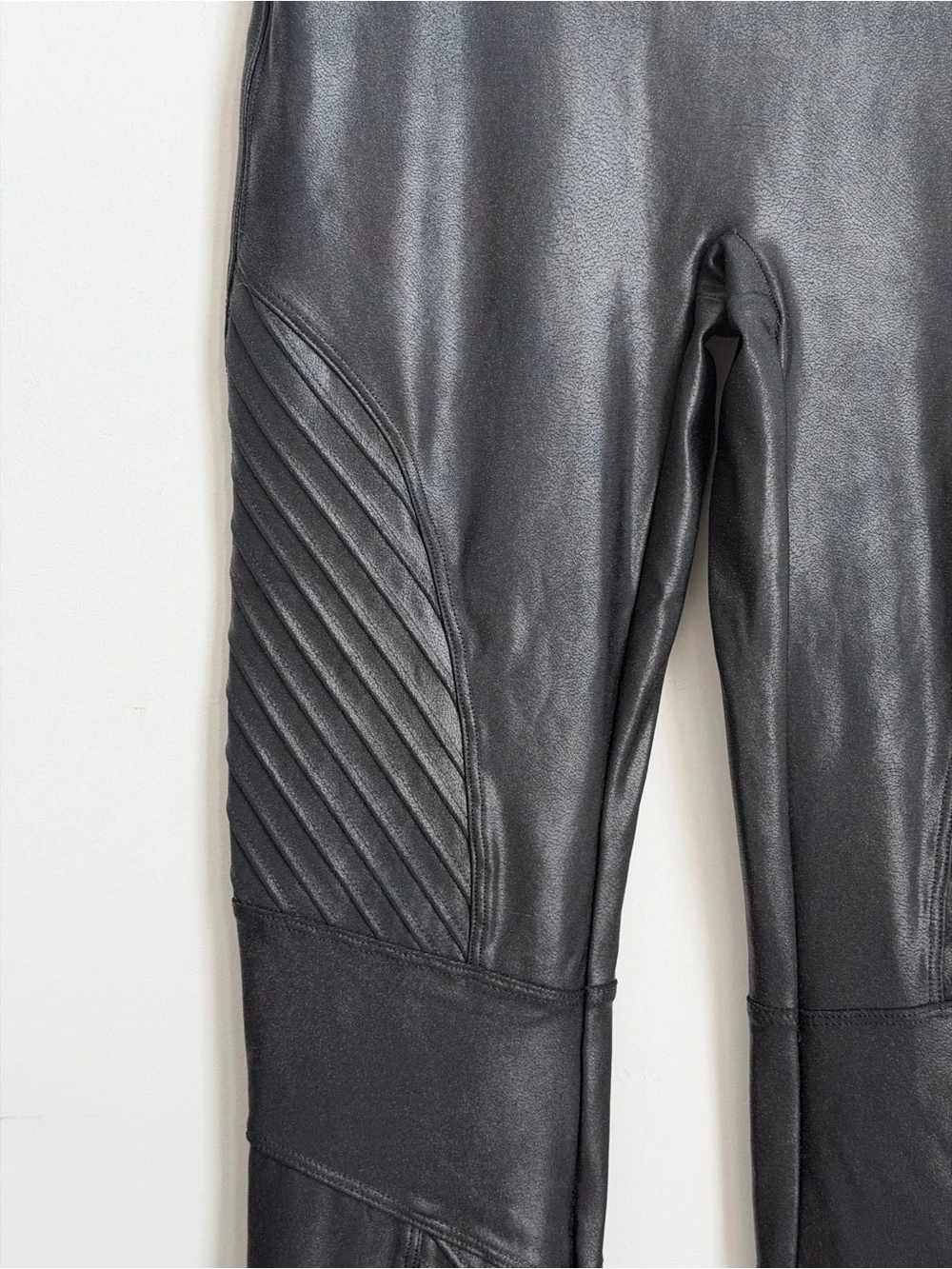 SPANX Faux Leather Moto Leggings Black High Rise Sculpting Size XSmall - Picture 3 of 9